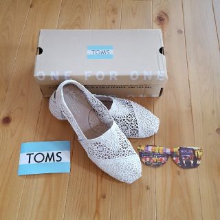 トムズ(TOMS)の【TOMS】 シューズ クロシェット ナチュラル W8.5(25.5cm)(スニーカー)