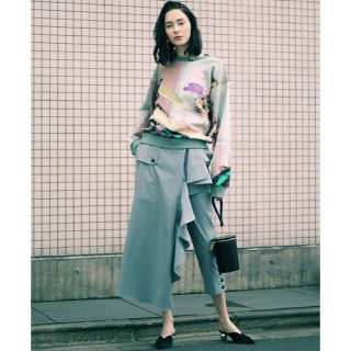 アメリヴィンテージ(Ameri VINTAGE)のAMERI FLARE RUFFLE CHINO PANTS(カジュアルパンツ)