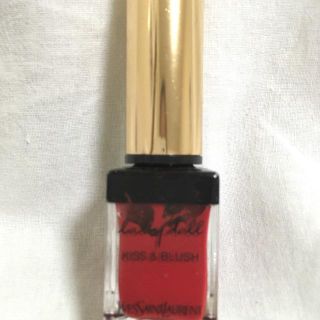 イヴサンローランボーテ(Yves Saint Laurent Beaute)のイブサンローラン　Yves Saint Laurent　チーク　ベビー ドール (口紅)