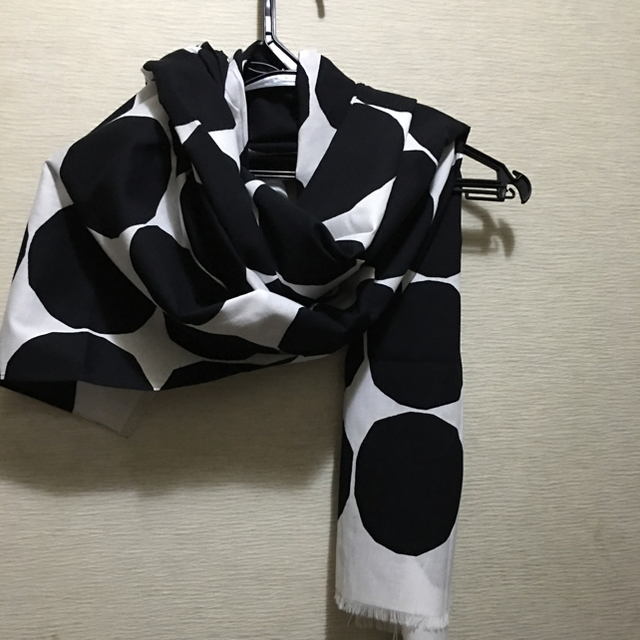 marimekko(マリメッコ)のknkdknk様専用マリメッコ ストール レディースのファッション小物(ストール/パシュミナ)の商品写真