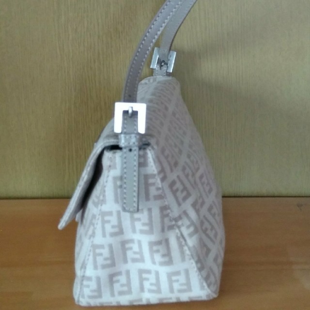 FENDI(フェンディ)のハンドバッグ レディースのバッグ(ハンドバッグ)の商品写真