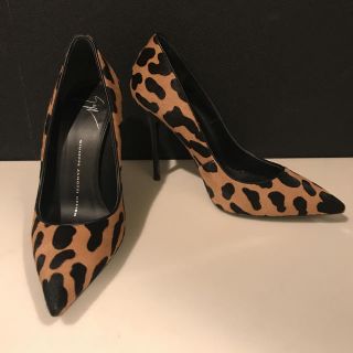 ジュゼッペザノッティデザイン(Giuseppe Zanotti Design)のGIUSEPPE ZANOTTI DESIGN 美品 36 サイズ(ハイヒール/パンプス)