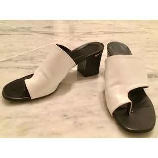 チャールズアンドキース(Charles and Keith)のCHARLES&KEITH トンクミュール(ビーチサンダル)