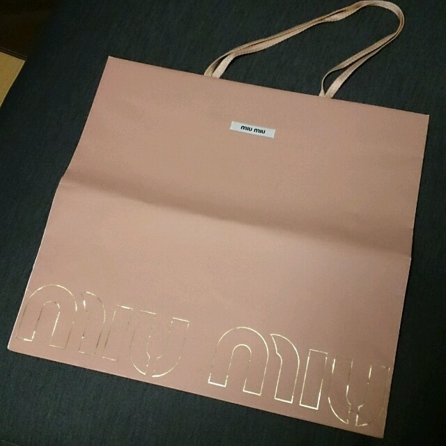 miumiu(ミュウミュウ)のミュウミュウ ショップ袋 大 レディースのバッグ(ショップ袋)の商品写真