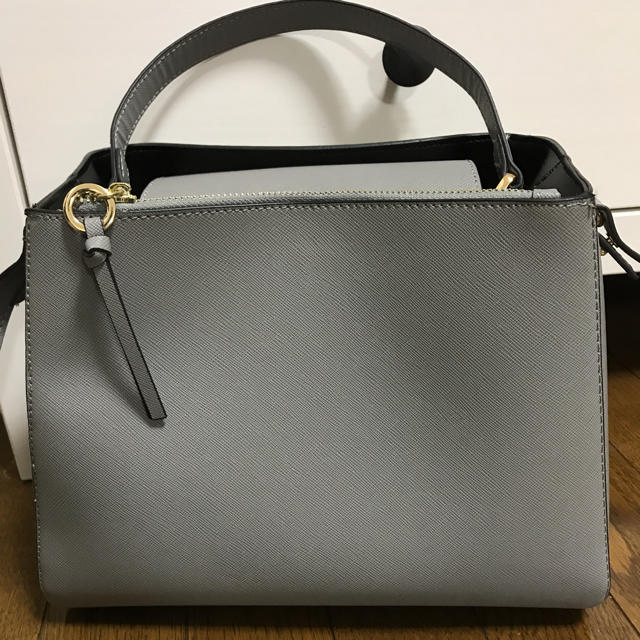 ZARA(ザラ)ののん様専用！ZARA♡グレーバック レディースのバッグ(ハンドバッグ)の商品写真