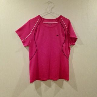 ナイキ(NIKE)のNIKE Tシャツ ウェア(スポーツ/フィットネス)