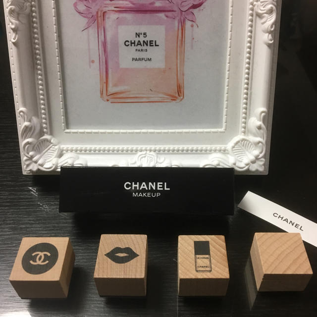 CHANEL(シャネル)の正規品 シャネル ノベルティーハンコ おまけ付き ハンドメイドの文具/ステーショナリー(はんこ)の商品写真