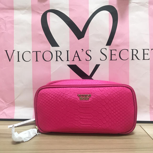 Victoria's Secret(ヴィクトリアズシークレット)のヴィクトリアシークレット♡ポーチ レディースのファッション小物(ポーチ)の商品写真