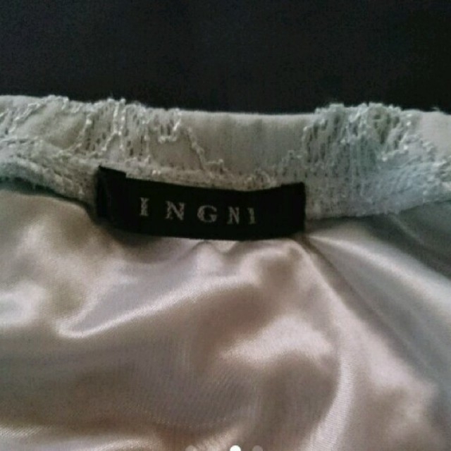 INGNI(イング)の値下げ！早い者勝ち！美品【INGNI】◆ベアトップ◆ レディースのトップス(ベアトップ/チューブトップ)の商品写真