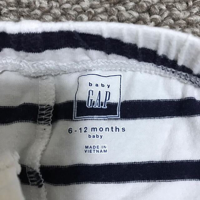 babyGAP(ベビーギャップ)のbabygap★ボーダーパンツ キッズ/ベビー/マタニティのベビー服(~85cm)(パンツ)の商品写真