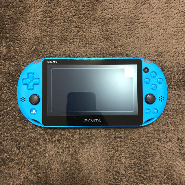 PlayStation Vita(プレイステーションヴィータ)のPSVITA ブルー PCH-2000 エンタメ/ホビーのゲームソフト/ゲーム機本体(携帯用ゲーム機本体)の商品写真