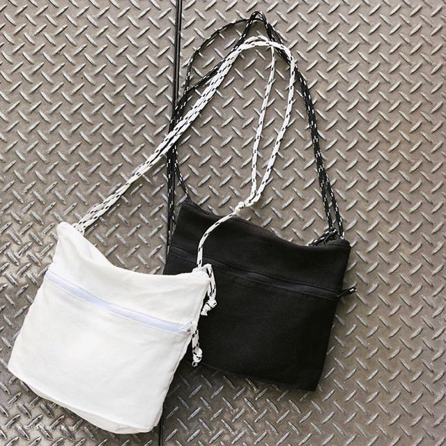 ダブルジップサコッシュBAG