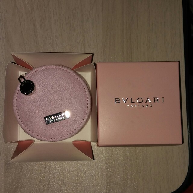 BVLGARI(ブルガリ)のBVLGARIブルガリ　ポーチ レディースのファッション小物(ポーチ)の商品写真