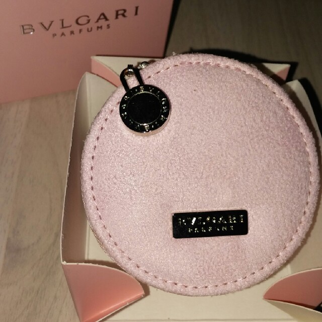 BVLGARI(ブルガリ)のBVLGARIブルガリ　ポーチ レディースのファッション小物(ポーチ)の商品写真