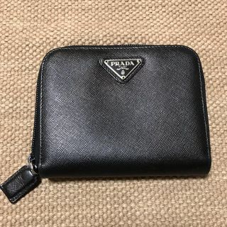 プラダ(PRADA)のPRADA 二つ折り財布 M605A(財布)