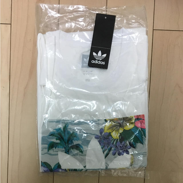 adidas(アディダス)のアディダス オリジナルス Tシャツ 2018年春夏モデル メンズのトップス(Tシャツ/カットソー(半袖/袖なし))の商品写真