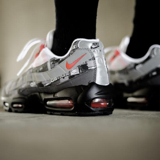 NIKE(ナイキ)のNIKE AIR MAX 95 PRINT メンズの靴/シューズ(スニーカー)の商品写真