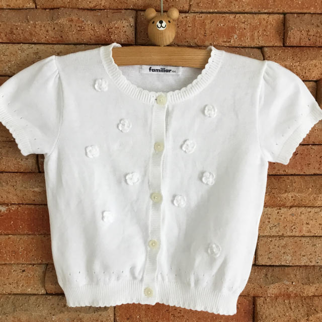 familiar(ファミリア)のファミリア 100 カーディガン かわいい 上品 familiar キッズ/ベビー/マタニティのキッズ服女の子用(90cm~)(カーディガン)の商品写真