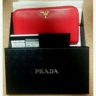 プラダ(PRADA)のPRADA長財布 赤(財布)