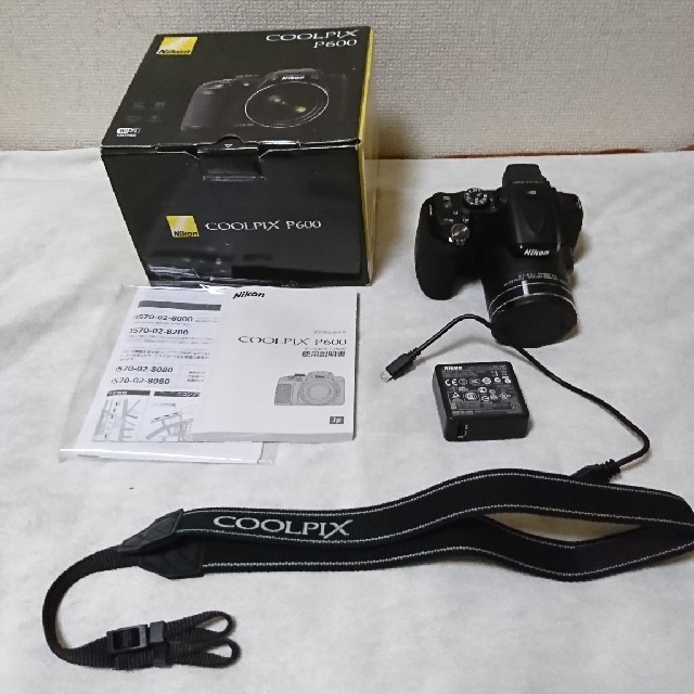 Nikon(ニコン)のCOOLPIX P600 美品 早い者勝ちです！ スマホ/家電/カメラのカメラ(コンパクトデジタルカメラ)の商品写真