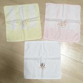 ロベルタディカメリーノ(ROBERTA DI CAMERINO)の未使用 ☆ウォッシュタオル☆ロベルタ ディ カメリーノ＆ニナリッチ(タオル/バス用品)