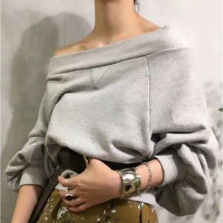 トゥデイフル(TODAYFUL)のtodayful Off Shoulder Sweat(トレーナー/スウェット)