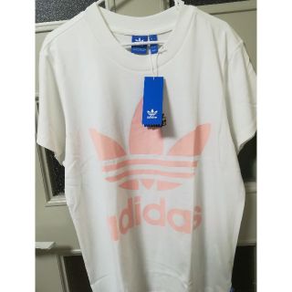 アディダス(adidas)のadidas　桜ピンク　ロゴTシャツ  L レディース　アディダスオリジナルス(Tシャツ(半袖/袖なし))