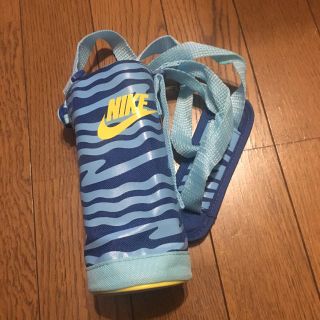 ナイキ(NIKE)の☆未使用☆ナイキNIKE水筒カバーケース保冷サーモス(水筒)