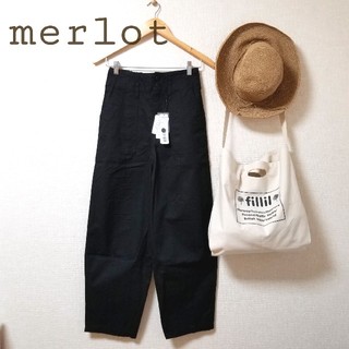メルロー(merlot)の今季新作＊merlot ミニタリーカーゴライクパンツ ブラック(カジュアルパンツ)