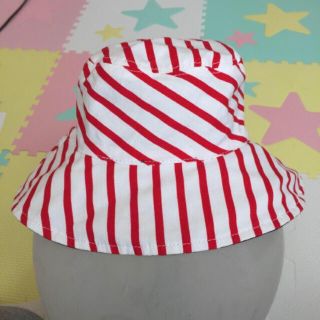 オールドネイビー(Old Navy)のOLD NAVY リバーシブルハット 12-18m(帽子)