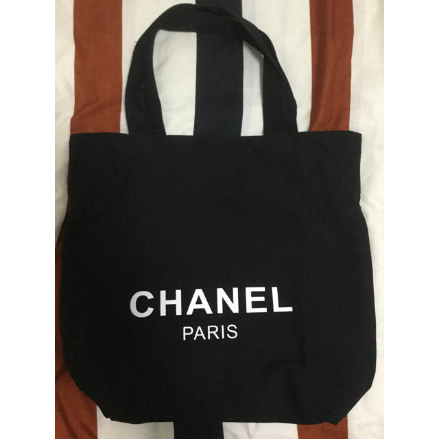 CHANEL(シャネル)のノベルティ CHANEL トートバッグ レディースのバッグ(トートバッグ)の商品写真