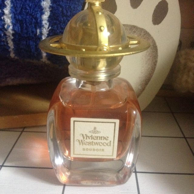 Vivienne Westwood(ヴィヴィアンウエストウッド)のヴィヴィアン香水☆ブドワール コスメ/美容の香水(香水(女性用))の商品写真
