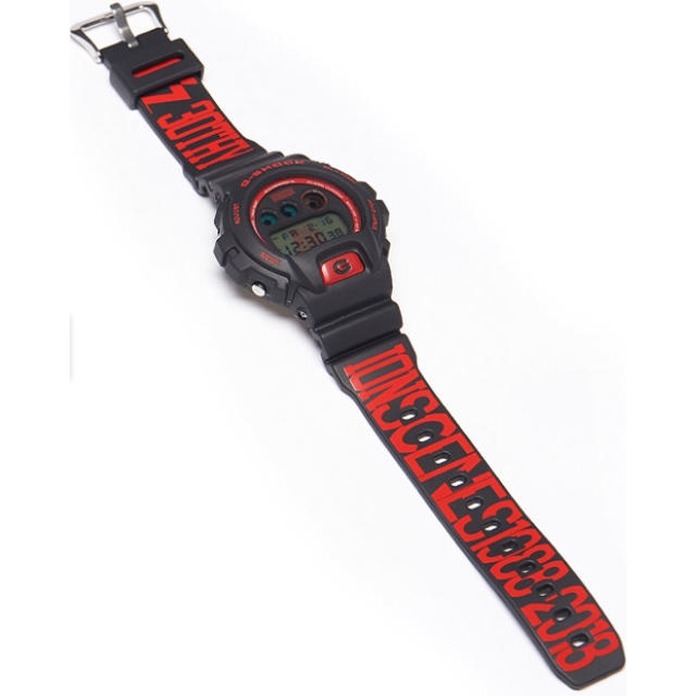 G-SHOCK(ジーショック)のB'z × G-SHOCK DW-6900 未使用新品 おまけ付 メンズの時計(腕時計(デジタル))の商品写真