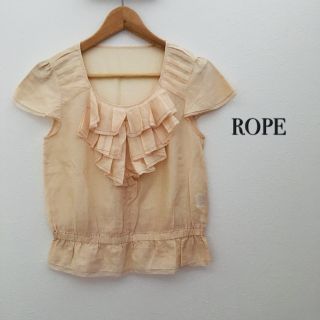 ロペ(ROPE’)の【美品】ROPE' ロペ シルク混 胸元フリル半袖ブラウス(シャツ/ブラウス(半袖/袖なし))