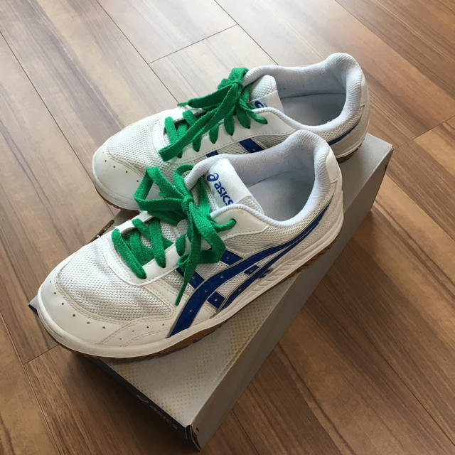 asics(アシックス)の【ちーちゃん様 専用】asics スクールシューズ  23.5cm キッズ/ベビー/マタニティのキッズ靴/シューズ(15cm~)(スクールシューズ/上履き)の商品写真