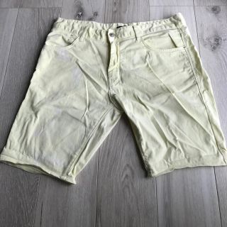 ザラ(ZARA)のZARA MAN ハーフパンツ ライトイエロー 美品(ショートパンツ)