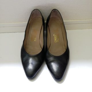 フェラガモ(Ferragamo)のフェラガモ黒パンプス　24.5(ハイヒール/パンプス)