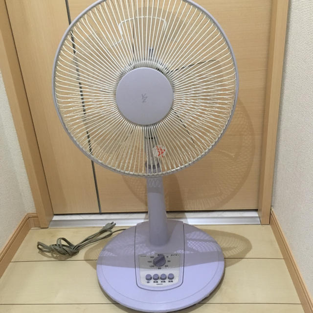 山善(ヤマゼン)のリビング扇風機 スマホ/家電/カメラの冷暖房/空調(扇風機)の商品写真
