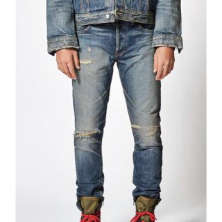 フィアオブゴッド(FEAR OF GOD)のfog essentials スキニーデニムパンツ 最安価格 値下げしました！(デニム/ジーンズ)