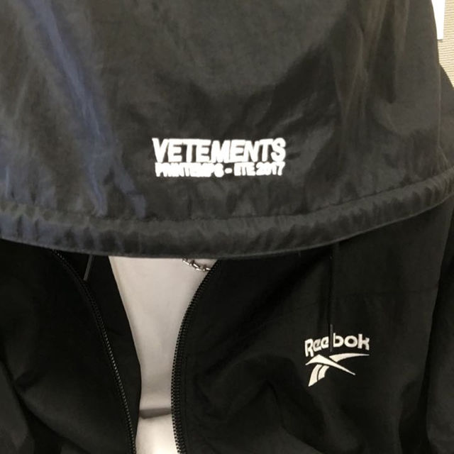 Balenciaga(バレンシアガ)のVETEMENTS REEBOK メンズのジャケット/アウター(ブルゾン)の商品写真