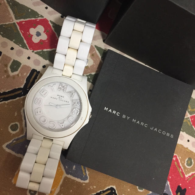 MARC BY MARC JACOBS - マークジェイコブス 腕時計 白 MARC BY MARC JACOBS - マークジェイコブス 腕時計 白