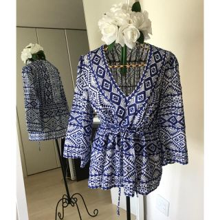 ビーシービージーマックスアズリア(BCBGMAXAZRIA)のBCBGトップス(カットソー(長袖/七分))