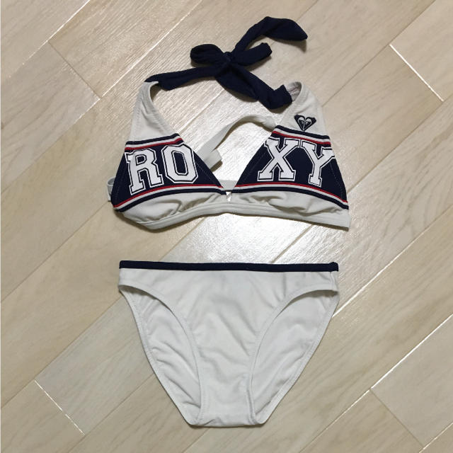 Roxy(ロキシー)のROXY 白 ビキニ レディースの水着/浴衣(水着)の商品写真