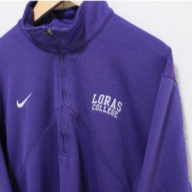 NIKE(ナイキ)のUS ナイキ ハーフジップ LORAS COLLEGE ジャージ 薄地 メンズのトップス(Tシャツ/カットソー(七分/長袖))の商品写真