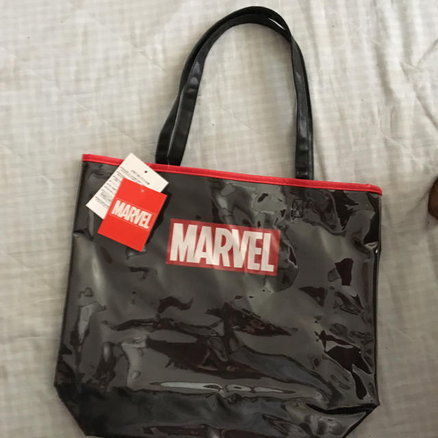 MARVEL(マーベル)のKEプロフ必読様専用  MARVEL ビーチバッグ レディースのバッグ(トートバッグ)の商品写真