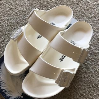 ビルケンシュトック(BIRKENSTOCK)の新品 ビルケンシュトック  アリゾナ 38 ホワイト 白 (サンダル)