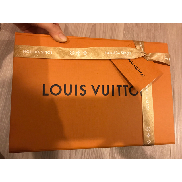 LOUIS VUITTON(ルイヴィトン)の超美品 ルイヴィトン人気 マフラー  レディースのファッション小物(マフラー/ショール)の商品写真