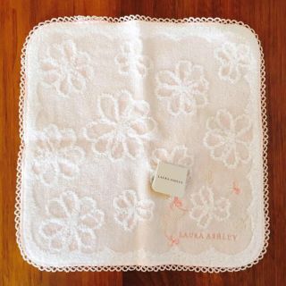 ローラアシュレイ(LAURA ASHLEY)の新品未使用 ハンカチ(ハンカチ)