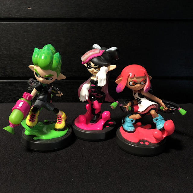 Nintendo Switch(ニンテンドースイッチ)のスプラトゥーン amiibo 3点セット エンタメ/ホビーのゲームソフト/ゲーム機本体(家庭用ゲームソフト)の商品写真