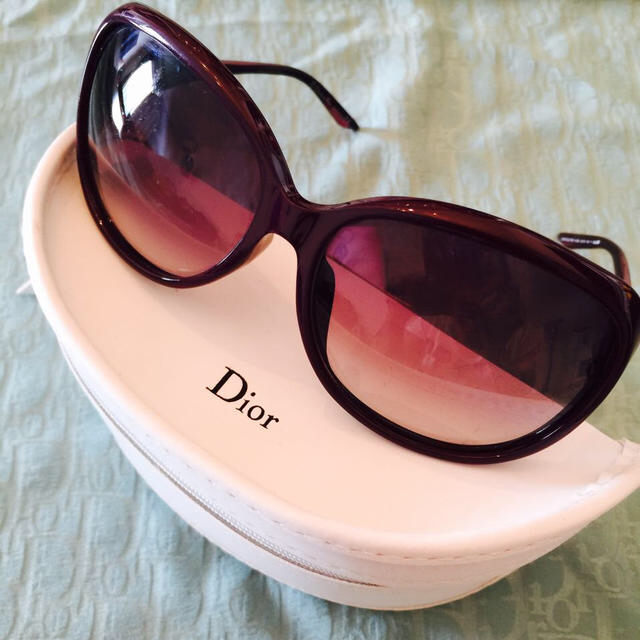 Christian Dior(クリスチャンディオール)のDior cocottef レディースのファッション小物(サングラス/メガネ)の商品写真